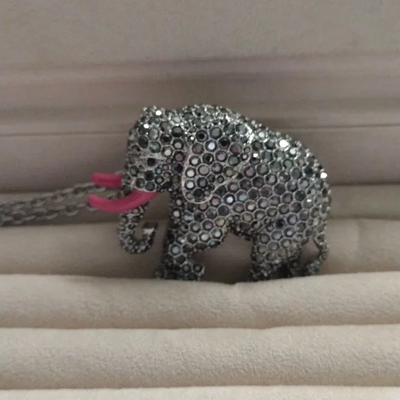 Crystal Elephant Brooch or Necklace - Picture 4 of 4